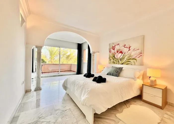 Gran Apartamento En Magna Marbella